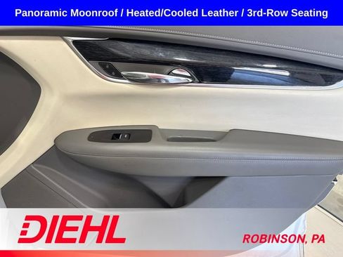 Used 2020 Cadillac XT6 Premium Luxury AWD/4WD image 18