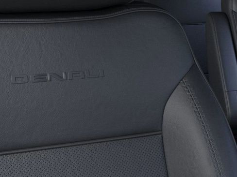 New 2026 GMC Yukon XL Denali image 21