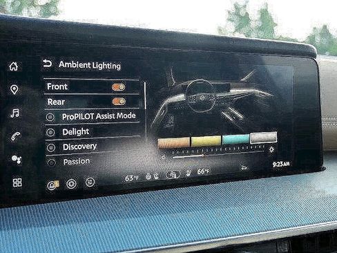 Certified 2025 Nissan Murano Platinum w/ Cargo Package image 34