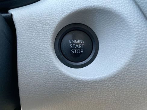 Used 2024 Toyota Corolla Cross LE image 25