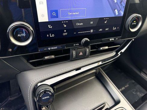 Certified 2024 Lexus NX 250 FWD w/ Towing Package (2000 Lbs) image 19