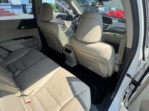 Used 2013 Honda Accord EX-L image 28