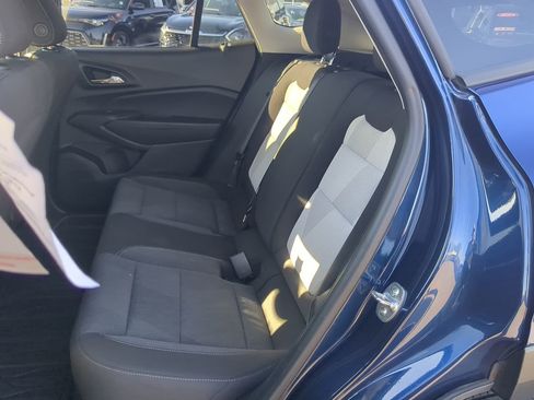 Used 2024 Chevrolet Trax LS w/ LS Convenience Package image 11