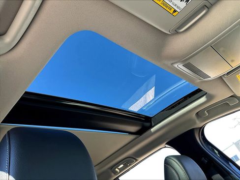 Used 2025 MAZDA CX-50 AWD 2.5 S w/ Premium Package image 22