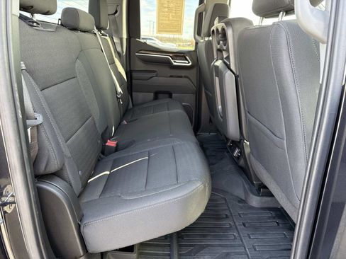 Used 2023 GMC Sierra 1500 Elevation image 19