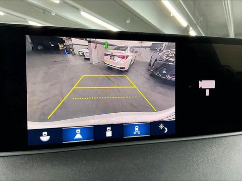 Used 2024 Acura MDX SH-AWD w/ Technology Package image 22