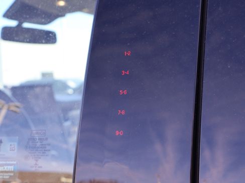 Used 2022 Ford Expedition Platinum image 19