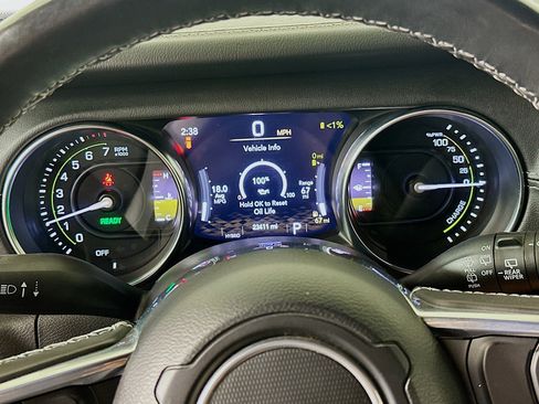 Used 2023 Jeep Wrangler Sahara w/ Cold Weather Group image 19