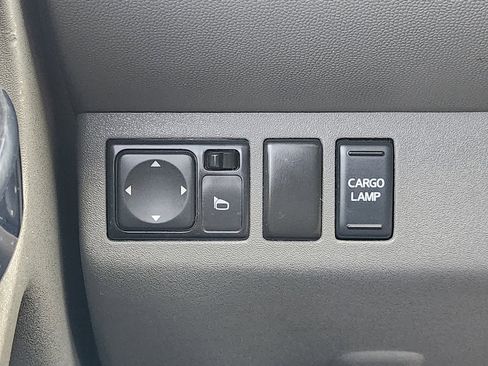 Used 2019 Nissan Frontier SV image 24