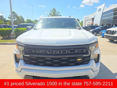 Used 2022 Chevrolet Silverado 1500 Custom AWD/4WD image 2