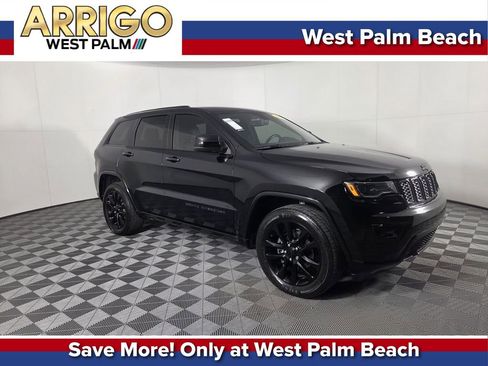 Used 2020 Jeep Grand Cherokee Altitude RWD image 1