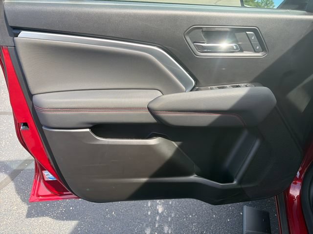Used 2024 Chevrolet Colorado Z71 w/ Z71 Convenience Package 2 AWD/4WD image 12