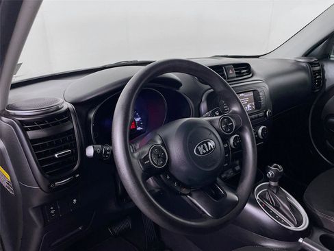 Used 2018 Kia Soul image 12