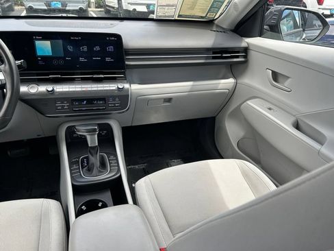 Used 2024 Hyundai Kona SEL AWD/4WD image 11