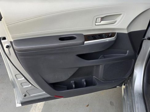 Used 2023 Toyota Sienna LE AWD/4WD image 31