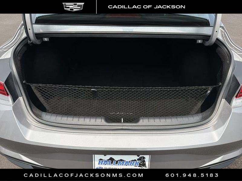 Used 2023 Hyundai Elantra Limited w/ Cargo Package FWD image 32