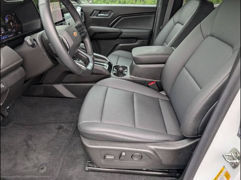 Used 2026 Chevrolet Colorado LT w/ LT Convenience Package RWD image 13