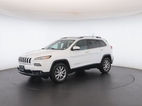 Used 2018 Jeep Cherokee Limited image 40