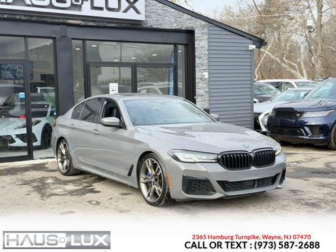 Used 2022 BMW M550i xDrive w/ Executive Package image 6