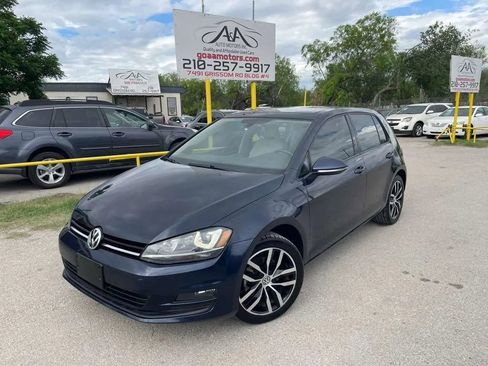 Used 2015 Volkswagen Golf S image 1