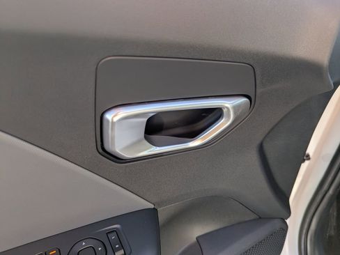 New 2026 Kia K4 LXS FWD image 18