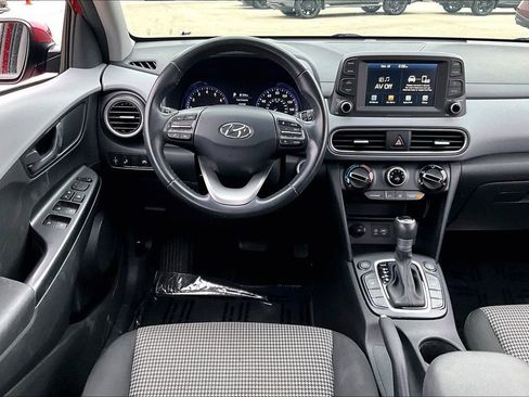 Used 2020 Hyundai Kona SEL w/ Cargo Package image 17