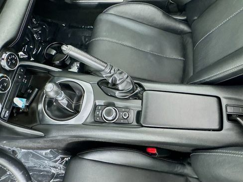 Used 2023 MAZDA MX-5 Miata Grand Touring RWD image 11