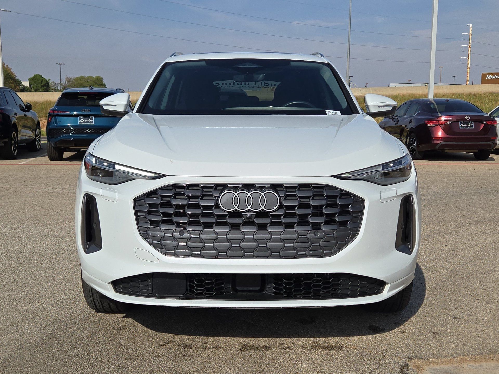 Used 2025 Audi Q5 Premium Plus w/ Premium Plus AWD/4WD image 10