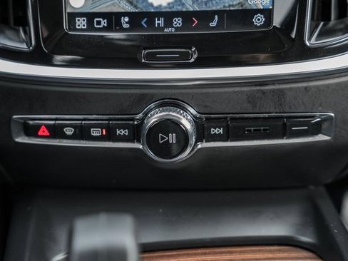 Used 2023 Volvo S60 B5 Plus w/ Climate Package image 22