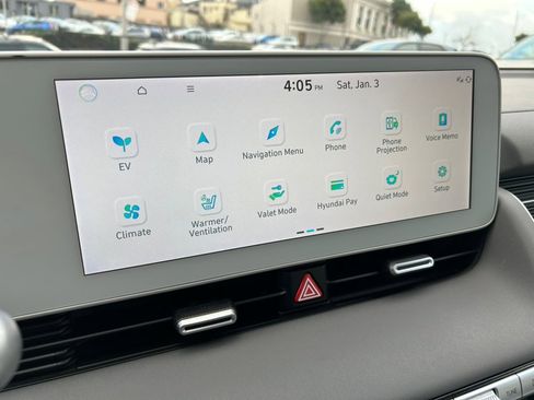 Used 2024 Hyundai Ioniq 5 Limited image 38