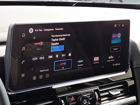 New 2026 Nissan Pathfinder SV image 13