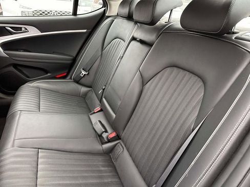 Used 2021 Genesis G70 2.0T w/ Elite Package image 19