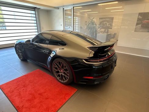 Used 2024 Porsche 911 Carrera T RWD image 3