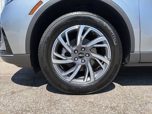 Used 2023 Lincoln Corsair AWD w/ Equipment Group 101A image 6