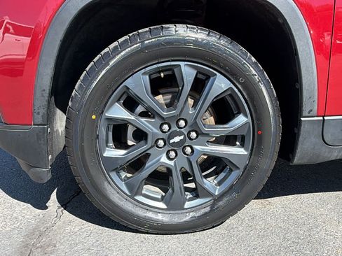 Used 2019 Chevrolet Traverse RS FWD image 9