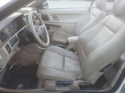 Used 1999 Volvo C70 LT image 9