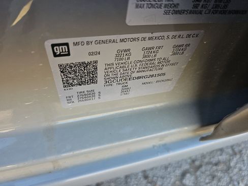 Used 2024 Chevrolet Silverado 1500 RST image 21