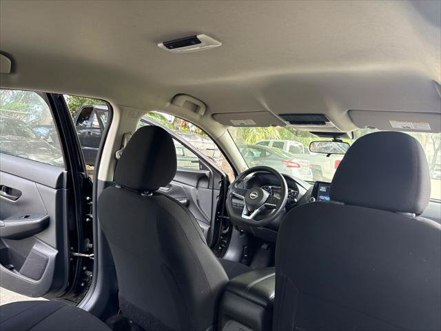 Used 2025 Nissan Sentra SV FWD image 17