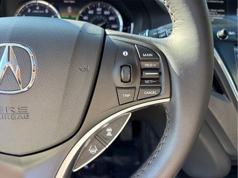 Used 2020 Acura MDX SH-AWD image 25