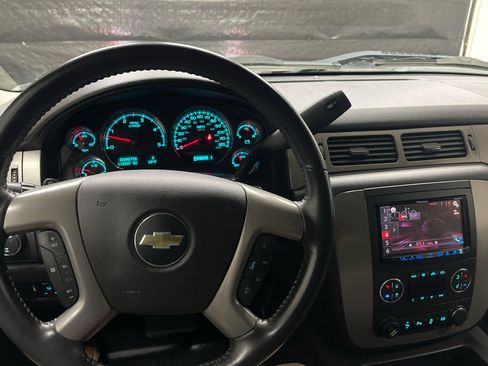 Used 2013 Chevrolet Silverado 2500 LTZ w/ LTZ Plus Package image 12