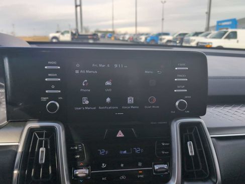 Used 2021 Kia Sorento S w/ Panoramic Sunroof Package image 13