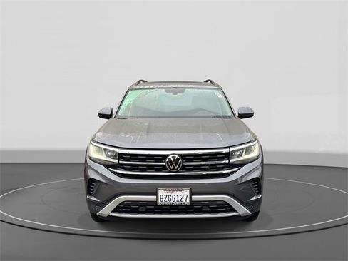 Certified 2021 Volkswagen Atlas SE w/ Panoramic Sunroof Package image 2