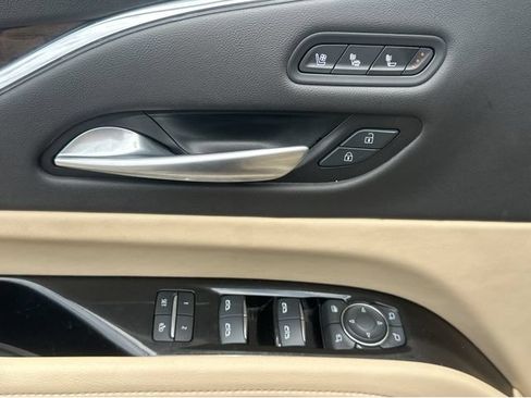 Certified 2024 Cadillac Escalade Premium Luxury RWD image 35