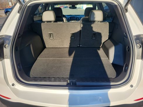 Certified 2022 Chevrolet Equinox Premier image 18