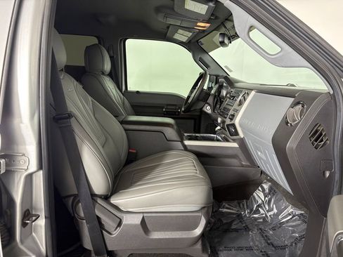 Used 2016 Ford F250 XLT w/ XLT Value Package AWD/4WD image 31