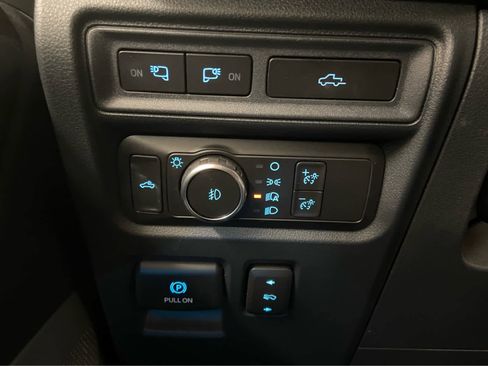 Used 2022 Ford F150 Lariat w/ Equipment Group 502A High image 44