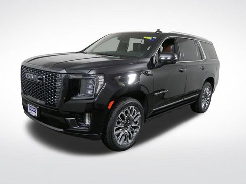 Used 2023 GMC Yukon Denali Ultimate AWD/4WD image 9