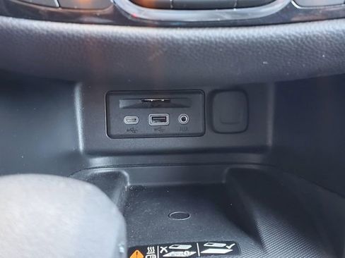 Certified 2022 Chevrolet Equinox Premier w/ LPO, Floor Liner Package image 35