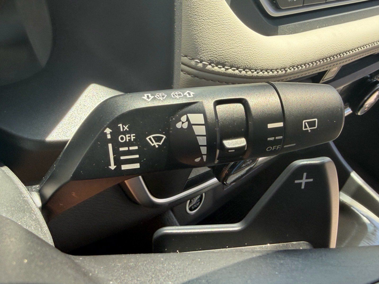 Certified 2023 Nissan Rogue SV w/ SV Premium B Package FWD image 30