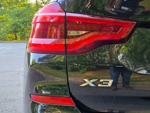 Used 2021 BMW X3 xDrive30i w/ M Sport Package image 10